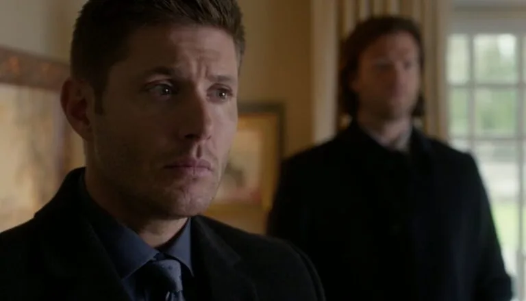 Момент из 13 серии 1 сезона