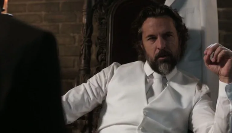 Момент из 2 серии 13 сезона