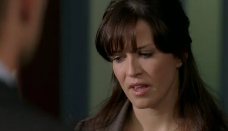 Момент из 10 серии 3 сезона