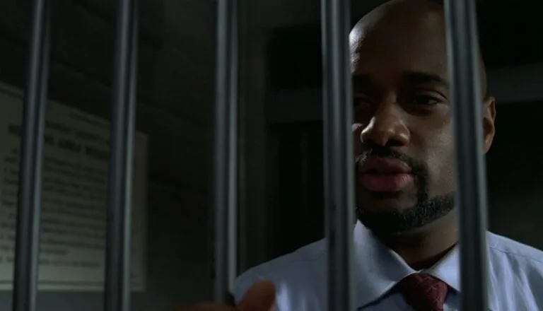 Момент из 12 серии 3 сезона