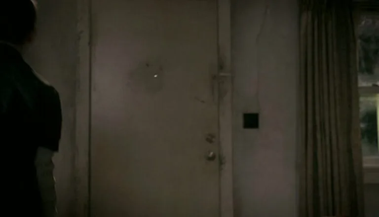 Момент из 8 серии 3 сезона