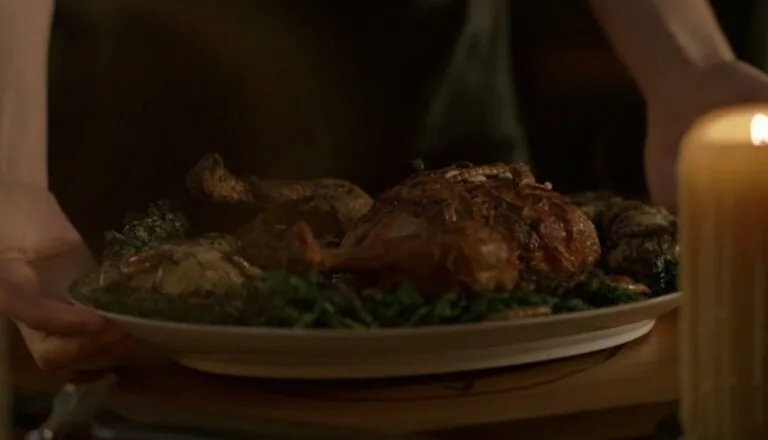 Момент из 9 серии 3 сезона