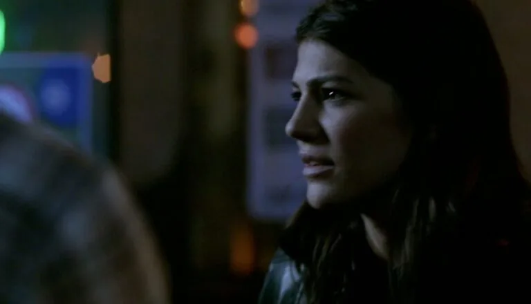 Момент из 9 серии 4 сезона