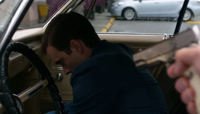 Момент из 12 серии 8 сезона