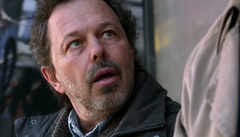 Момент из 23 серии 8 сезона