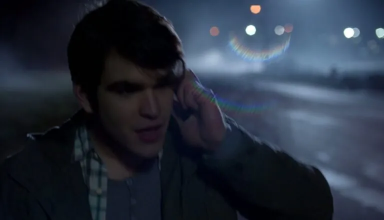 Момент из 17 серии 9 сезона